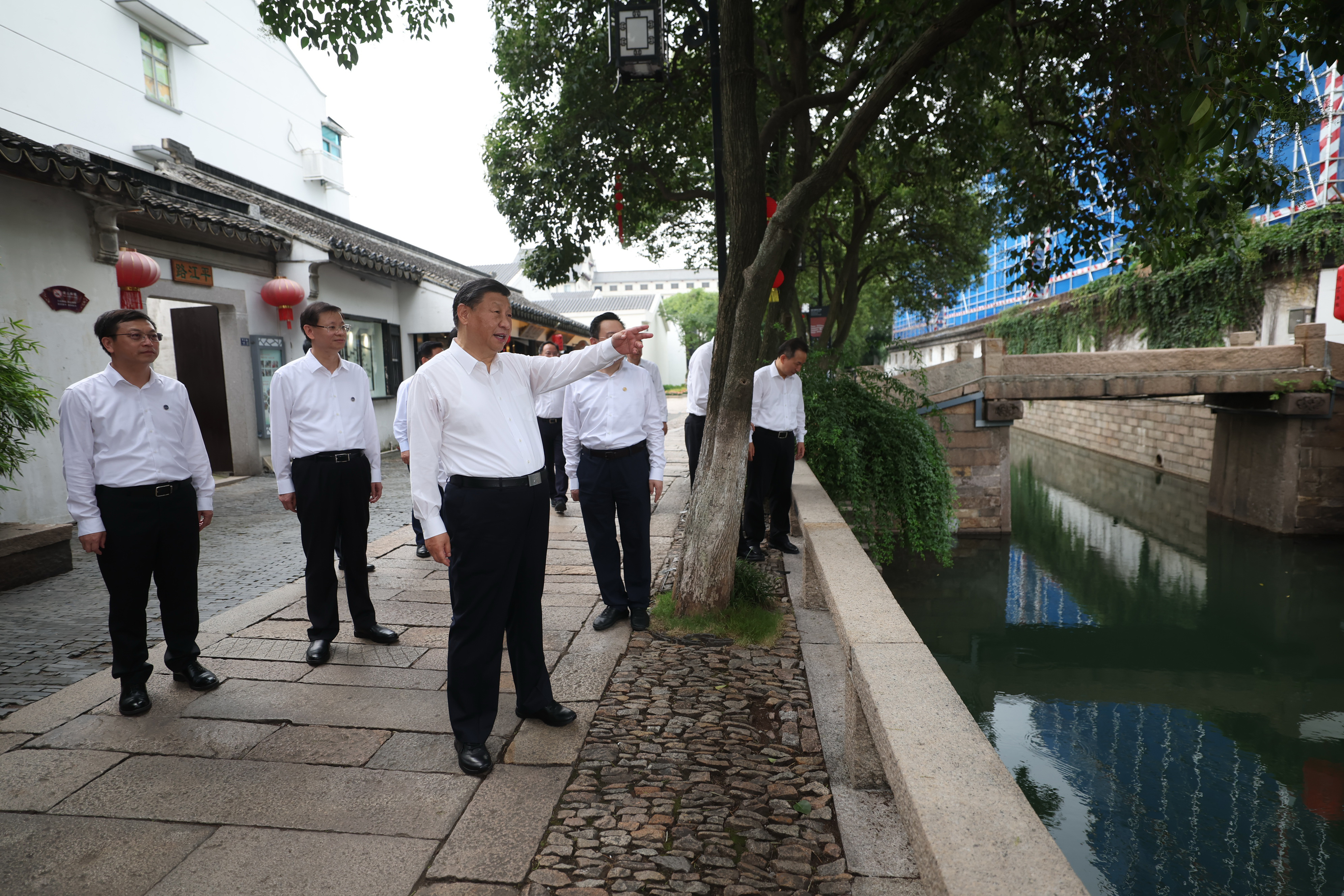 2023年7月6日，習近平在蘇州平江歷史文化街區(qū)考察。