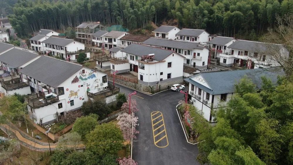 江西資溪縣烏石鎮(zhèn)新月畬族村景象。新華社記者 彭昭之 攝