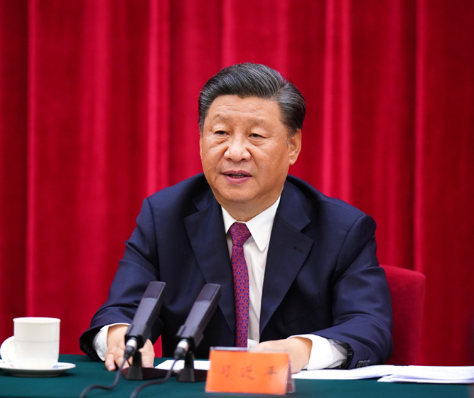 2020年9月3日下午，中共中央、國(guó)務(wù)院、中央軍委在北京人民大會(huì)堂舉行座談會(huì)，紀(jì)念中國(guó)人民抗日戰(zhàn)爭(zhēng)暨世界反法西斯戰(zhàn)爭(zhēng)勝利75周年。中共中央總書記、國(guó)家主席、中央軍委主席習(xí)近平出席座談會(huì)并發(fā)表重要講話。新華社記者 謝環(huán)馳 攝
